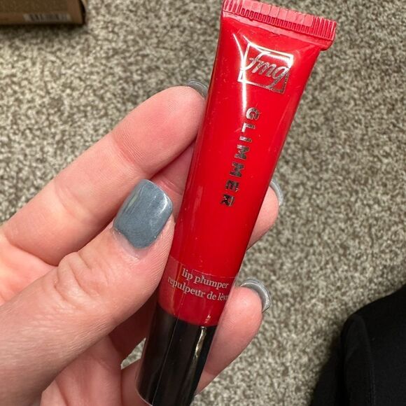 Matte Lipstick and Lip Plumper - Picture 2 of 2